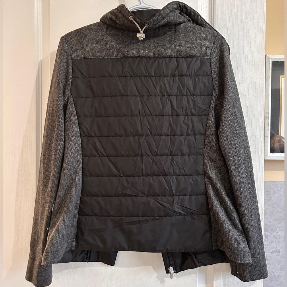 Helly Hansen womens Astra Jacket • size XS - Picture 9 of 10